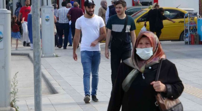 Korona Virüs Mutasyona Uğradı, Vaka Sayıları Arttı