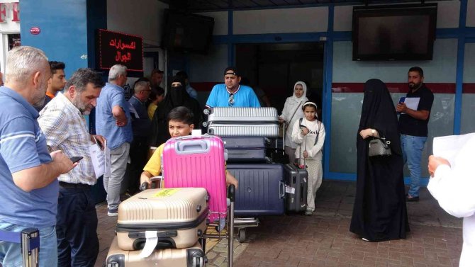 Trabzon Havalimanı Tarihinin En Yoğun Günlerini Geçiriyor