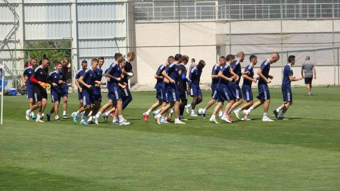 Bate Borisov, Konyaspor Maçının Son Antrenmanını Yaptı