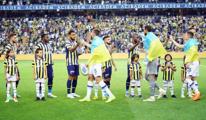 Uefa Şampiyonlar Ligi: Fenerbahçe: 0 - Dinamo Kiev: 0 (Maç Devam Ediyor)