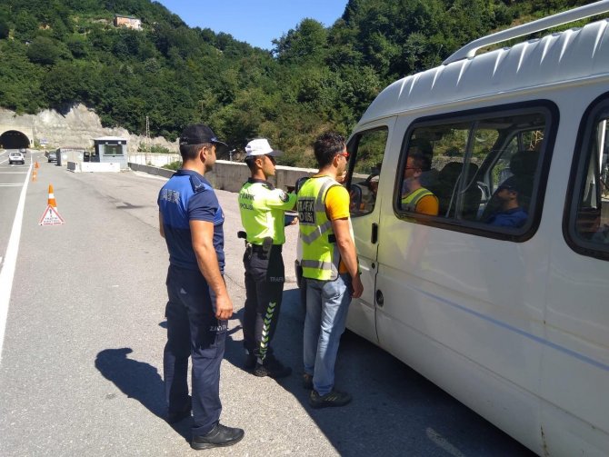 Emniyet Ve Zabıtadan Taksi Ve Minibüslere Denetim