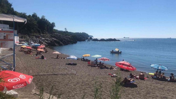 Dereden Kanalisazyon Nedeniyle Plaj Kapatıldı