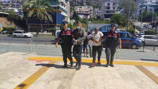5 Sahte Mi̇t’çinin Gözaltı Süresi Uzatıldı