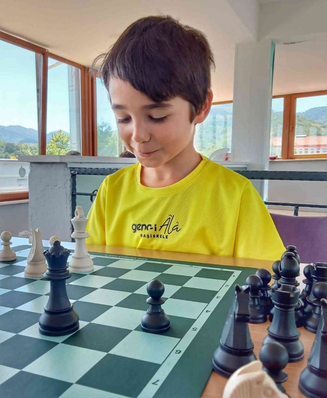 Ücretsiz Spor Okulunda 7 Branşta Eğitim Veriliyor