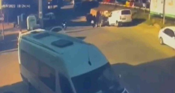 Bursa’da Köprüden Uçan Tır İki Otomobili Ezdi: 1 Ölü, 1 Yaralı