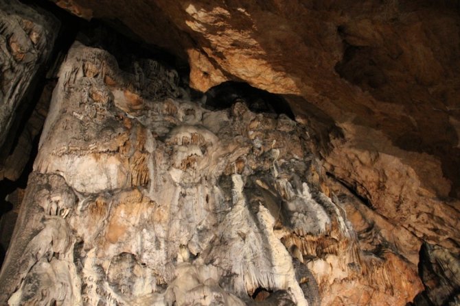 Çımağıl Mağarası Hayran Bırakıyor