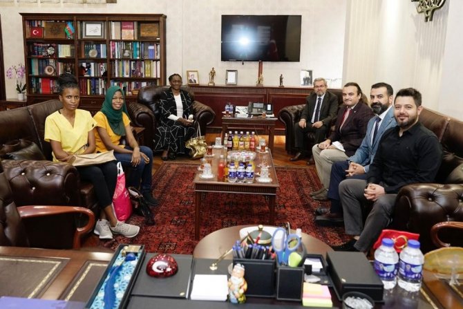 Ankara Üniversitesinden Tanzanya’ya Eğitim Seferberliği