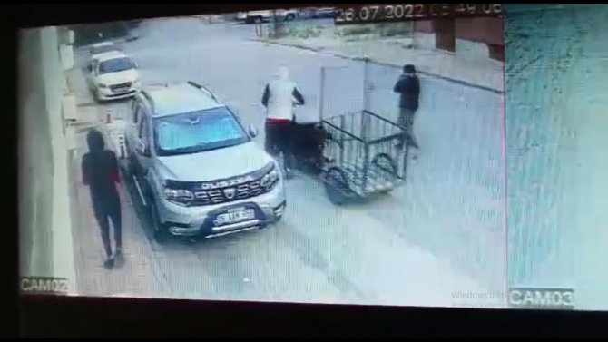 Hırsızlar Bu Mahalleyi Mesken Tuttu