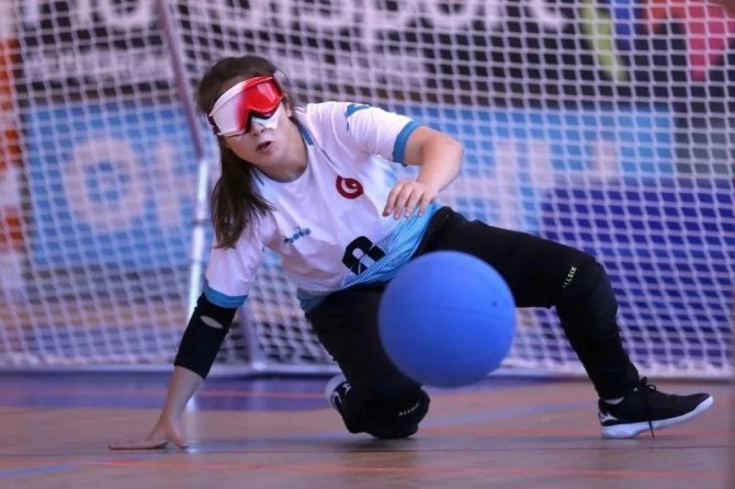 Milli Golbolcü Berfin, Gözünü Şimdiden 2024 Paris Olimpiyatları’na Dikti