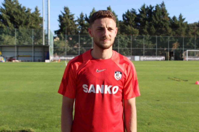 Mustafa Eskihellaç: “Gaziantep Fk’ya Geldiğim İçin Çok Mutluyum”