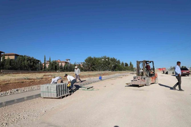 Güney Batı Çevre Yolu Kaldırım Çalışmaları Devam Ediyor