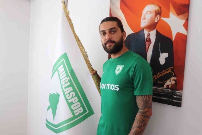 Kaan Aşnaz Muğlaspor’a İmza Attı