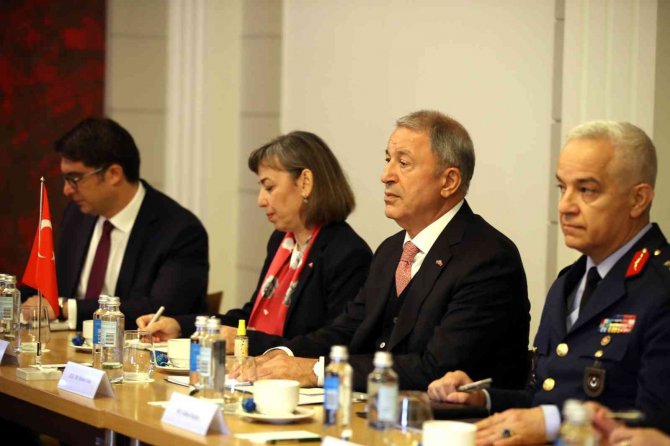Bakan Akar: “Türkiye’nin Madrid Zirvesi’nde Finlandiya Ve İ̇sveç İle İmzaladığı Mutabakat Zaptı Bir Son Değil, İyi Bir Başlangıçtır”