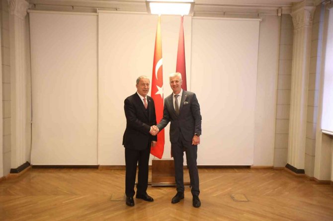Bakan Akar: “Türkiye’nin Madrid Zirvesi’nde Finlandiya Ve İ̇sveç İle İmzaladığı Mutabakat Zaptı Bir Son Değil, İyi Bir Başlangıçtır”