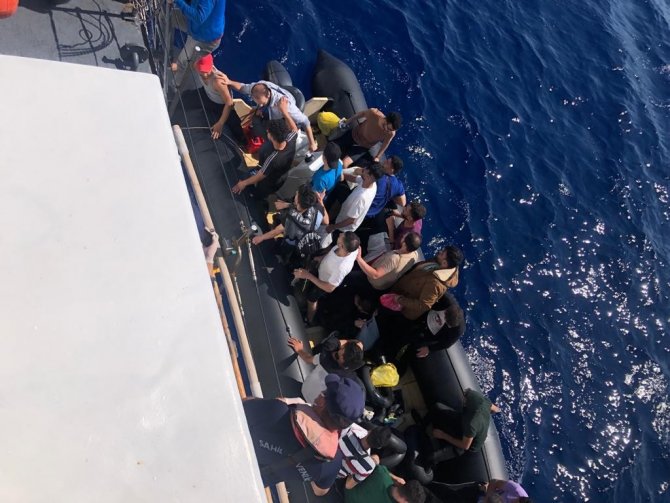 Fethiye’de 125 Düzensiz Göçmen Yakalandı, 4 Şüpheli Gözaltına Alındı