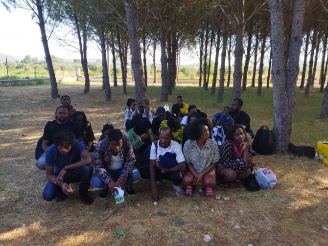 Fethiye’de 125 Düzensiz Göçmen Yakalandı, 4 Şüpheli Gözaltına Alındı