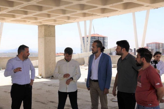 Pursaklar Mimar Sinan Pazar Alanı Ve Ticaret Merkezi İnşaatı Hızla Yükseliyor