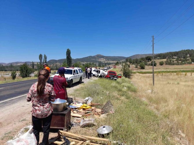 Seydikemer’de Trafik Kazası 1 Ölü, 2 Yaralı