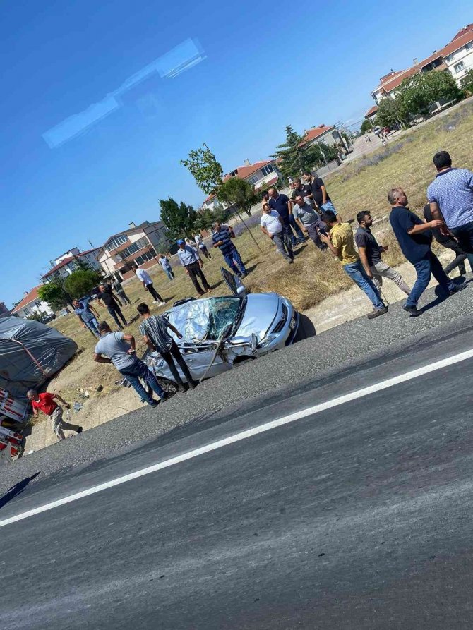 İ̇nanılmaz Kurtuluş: Kağıt Gibi Ezilen Bu Araçtan Yara Almadan Çıktı