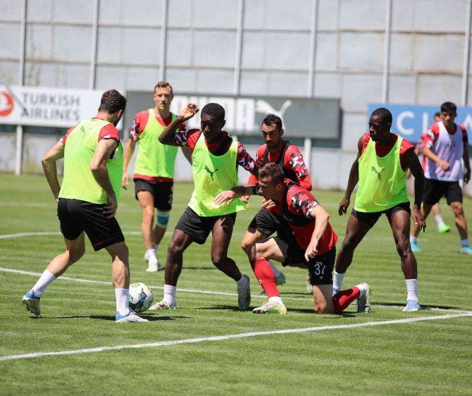 Sivasspor’da Süper Kupa Mesaisi