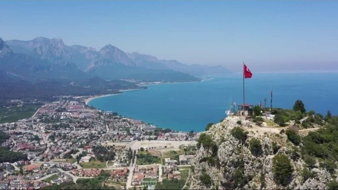 Kemer, Turizmde Hareketli Günler Yaşıyor