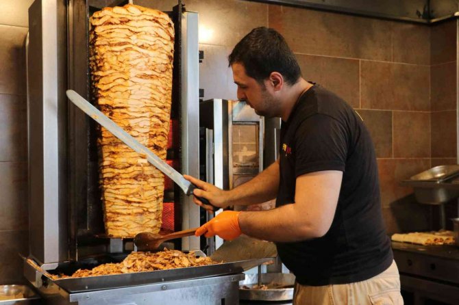 Uzmanlardan Tavuk Döner Uyarısı