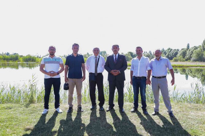 Yedigöllere 150 Bin Yavru Sazan