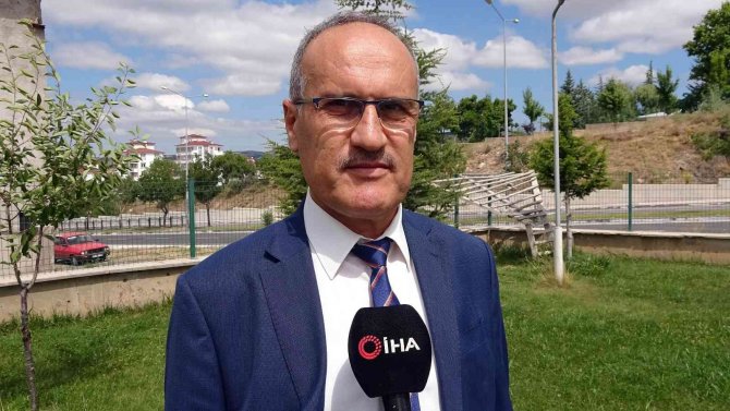 Anız Ateşi Ürün Kalitesi Ve Verimini Düşürüyor