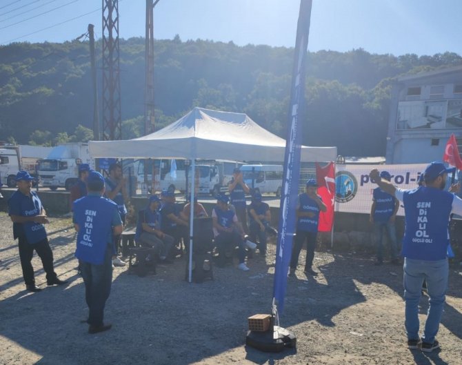 Toplu İş Görüşmelerinde Anlaşamayınca 19 İşçi Greve Başladı