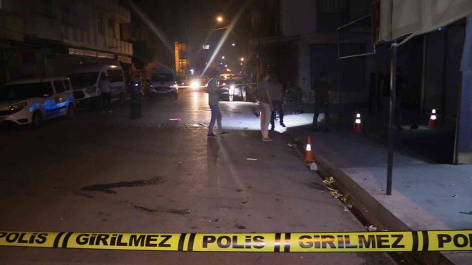 Yürürken Silahlı Saldırıya Uğrayan Şahıs Ağır Yaralandı