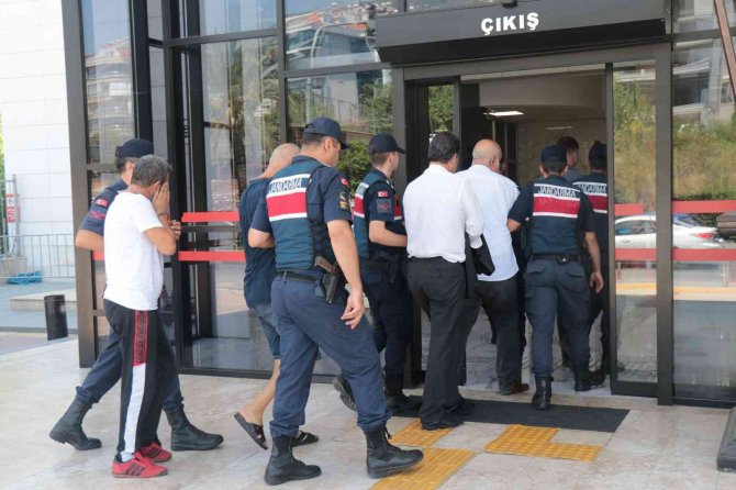 Sahte Mi̇t’çilerin 4’ü Tutuklandı