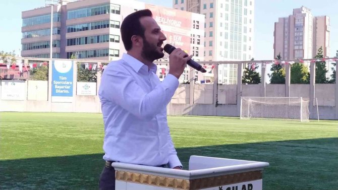 Bağcılar Yaz Spor Okulunun Kapanışında Ünlüler Maç Yaptı