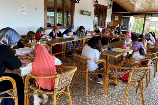 Başiskele Belediyesi’nin Kur’an Kursları Devam Ediyor