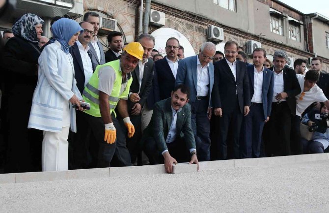 Hanlar Bölgesi’nin Dönüşümü İçin İlk Taş Bakan Kurum’dan