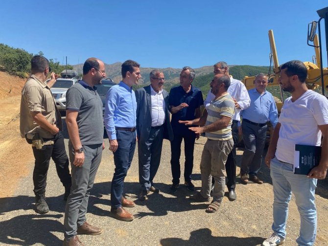 Kaymakam Kaptanoğlu, Yol Çalışmalarını İnceledi