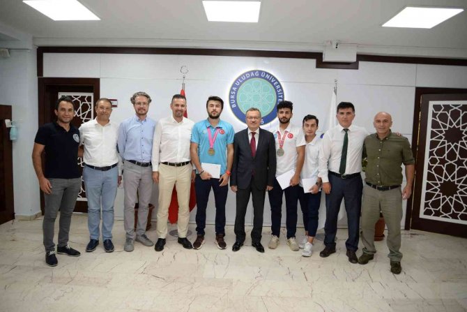 Rektör Kılavuz Buü’lü Sporcuları Ağırladı