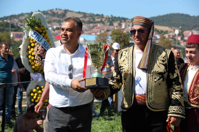 57. Süleyman Şahin Yağlı Pehlivan Güreşleri’nin Başpehlivanı Serkan Serttürk Oldu