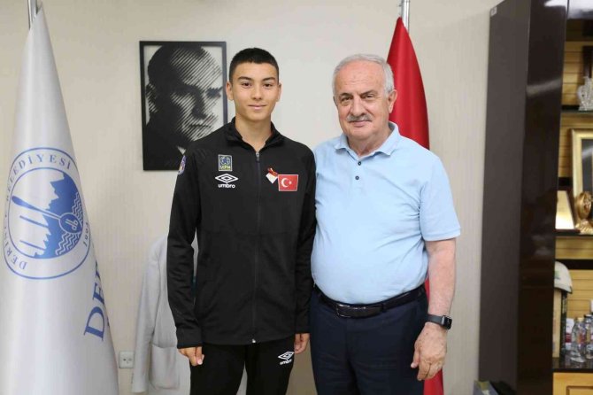 Başkan Zeki Aygün, Avrupa Ve Türkiye 3.’sü Ege Önder’i Makamında Ağırladı