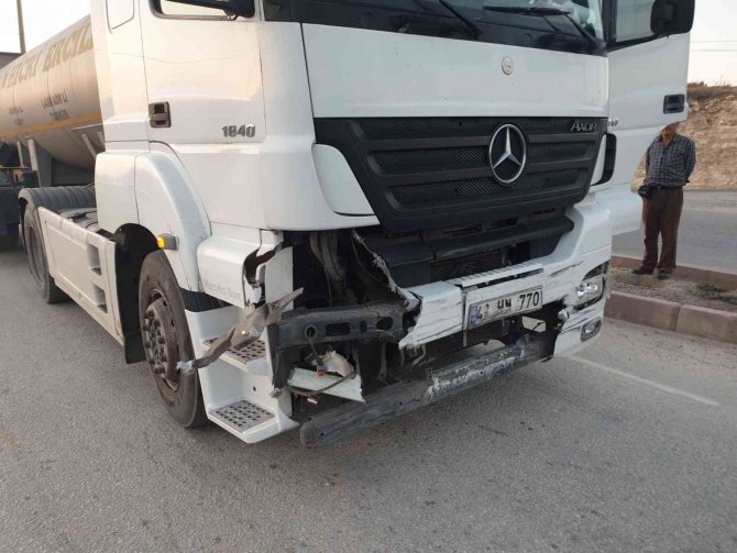 Emet’te Trafik Kazası: 3 Yaralı