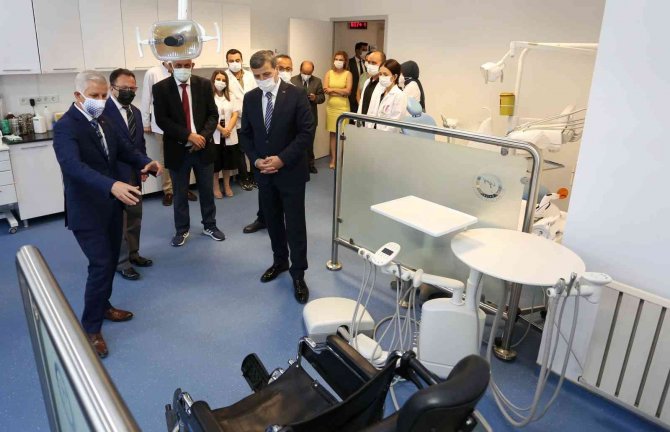 Gazi Üniversitesi Diş Hekimliği Fakültesi Engelli Kliniği Açıldı