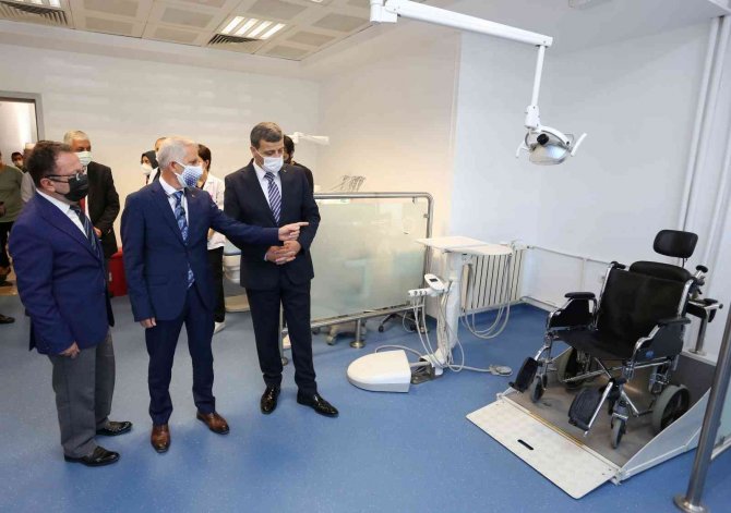 Gazi Üniversitesi Diş Hekimliği Fakültesi Engelli Kliniği Açıldı