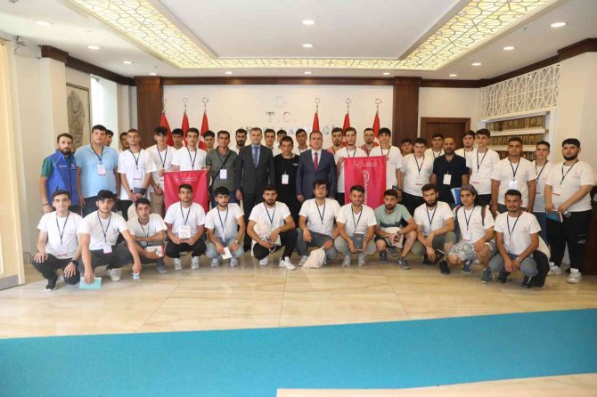 Ak Parti’li Tüfenkci’den Hakkari’ye Ziyaret
