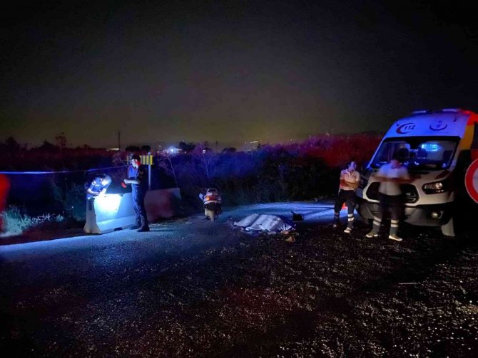 Trafiğe Kapatılan Yola Giren Motosiklet Devrildi: 1 Ölü, 1 Yaralı