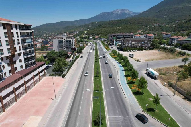 Denizli - Antalya Karayolunda Çalışmalar Devam Ediyor
