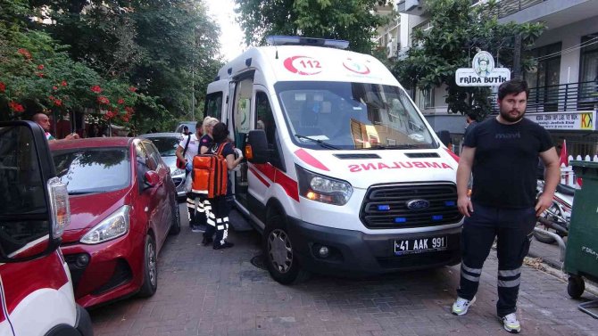 40 Yaşındaki Kadın Evinde Ölü Bulundu