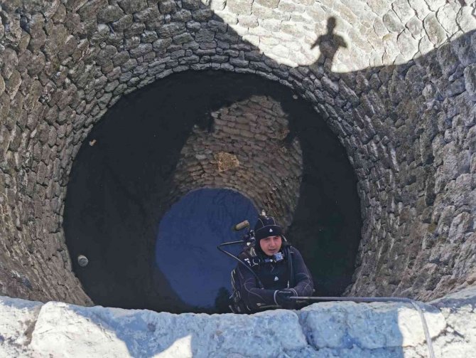 Tarsus’ta Kaybolan Tarım İşçisi Kuyularda Aranıyor