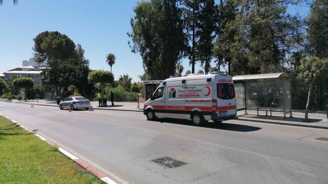 Turist Çocuk, Gereğinden Fazla Yolcu Taşınan Minibüste Baygınlık Geçirdi