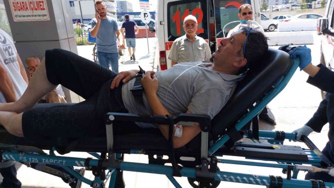 Ocakta Unutulan Yemekten Yangın Çıktı: 1 Kişi Hastanelik Oldu