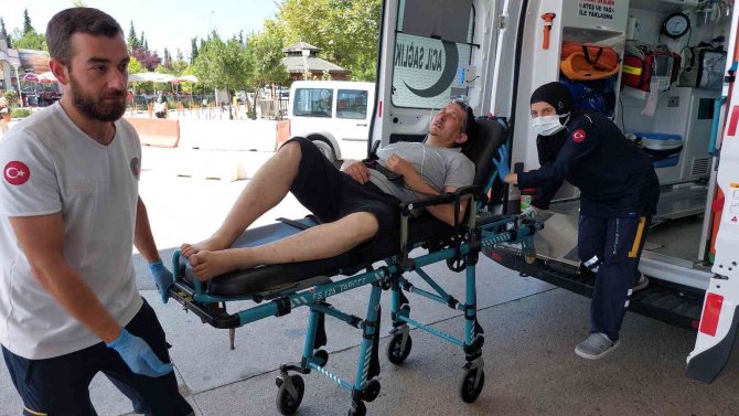 Ocakta Unutulan Yemekten Yangın Çıktı: 1 Kişi Hastanelik Oldu