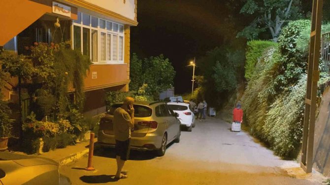Sarıyer’de Motosikletli Saldırganlar 2 Kişiyi Vurdu